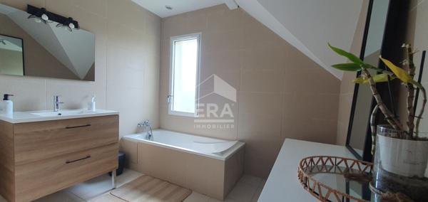 Maison Brie Comte Robert 8 pièce(s) 210 m2