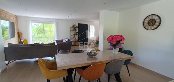 Maison Brie Comte Robert 8 pièce(s) 210 m2