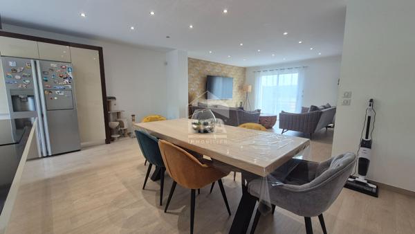 Maison Brie Comte Robert 8 pièce(s) 210 m2
