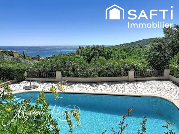 Vue mer - Villa 5 chambres, piscine et terrain de 1200m - Les Issambres