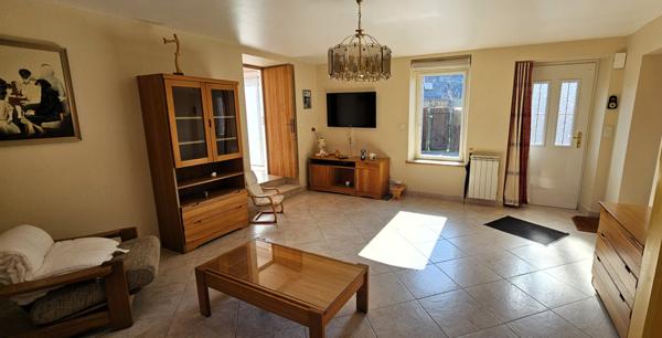 Arzal (56190) ARZAL BOURG - Maison rénovée avec grand terrain