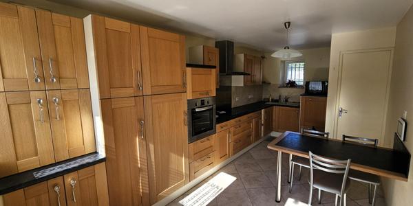 Arzal (56190) ARZAL BOURG - Maison rénovée avec grand terrain