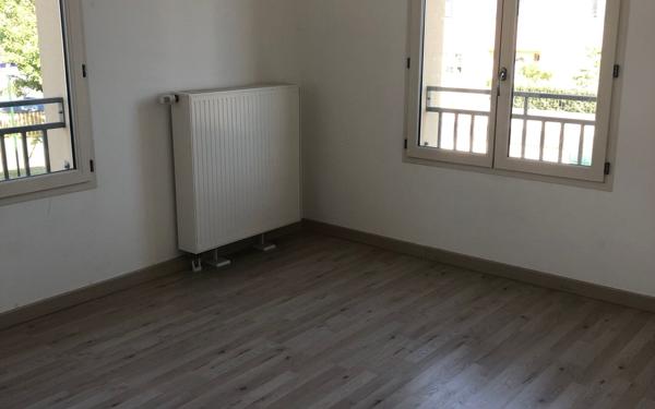 Appartement à louer    3 pièces •  Coulommiers