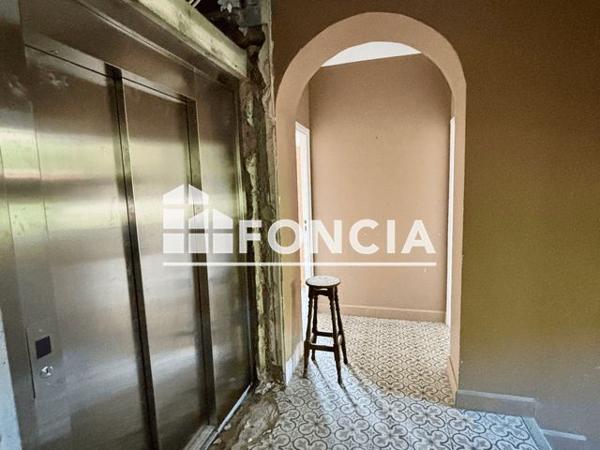 À vendre Maison 6 pièces 209.82 m² - Hyères 83400