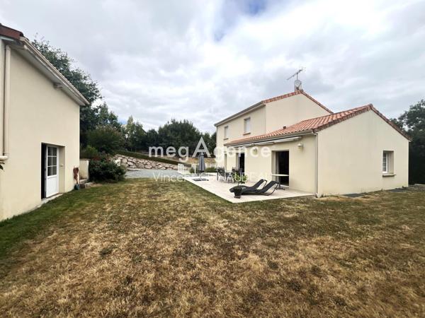 Maison à Pouzauges, 85700 - 7 pièces 163m²