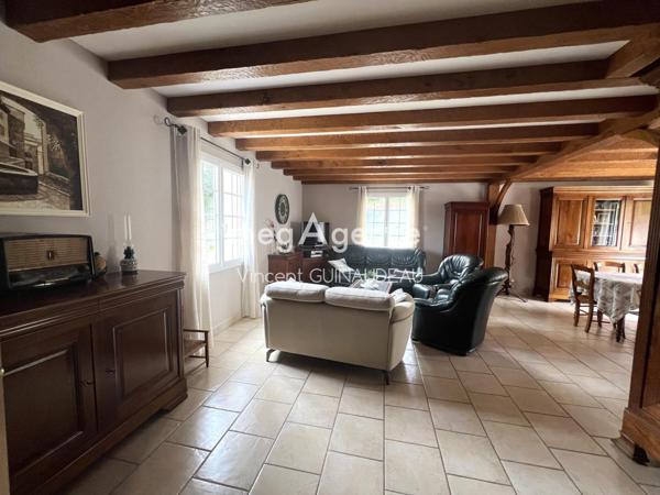 Maison à Pouzauges, 85700 - 7 pièces 163m²