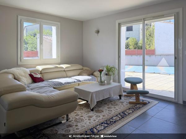 Belle villa familiale T7 sur un terrain clôturé avec piscine et garage