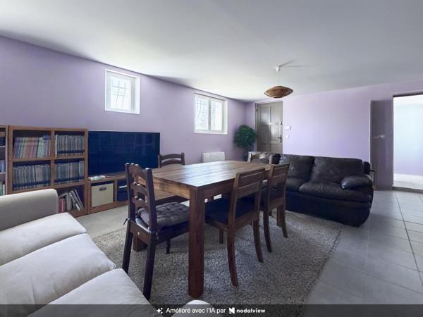 Belle villa familiale T7 sur un terrain clôturé avec piscine et garage