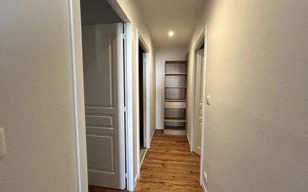 Maison à louer    Bardos