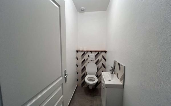 Maison à louer    Bardos