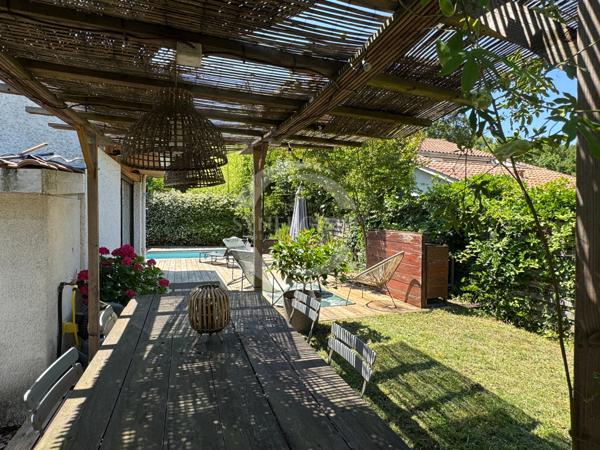 Mérignac (33700) Maison de plain-pied avec piscine – Mérignac Parc Féau
