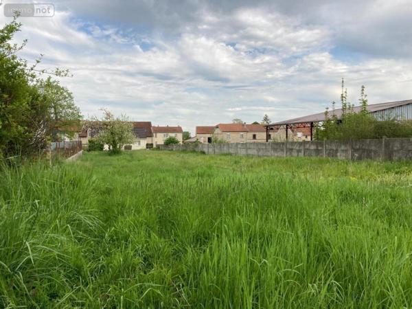 Terrain à Batir à vendre à Bourgogne-Fresne dans la Marne (51110), ref : 51067-139