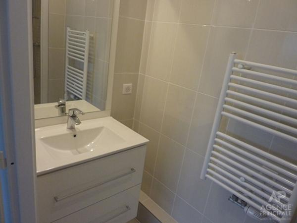Appartement Rueil Malmaison 4 pièce(s) 87 m² Loyer 2 049 €/mois charges comprises **  - Référence  19782