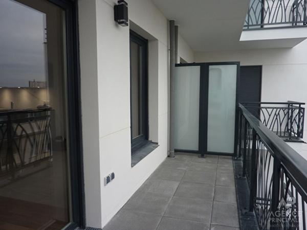 Appartement Rueil Malmaison 4 pièce(s) 87 m² Loyer 2 049 €/mois charges comprises **  - Référence  19782