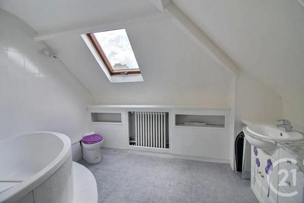 Maison à vendre  4 pièces - 115 m 2   ROSNY SOUS BOIS  - 93