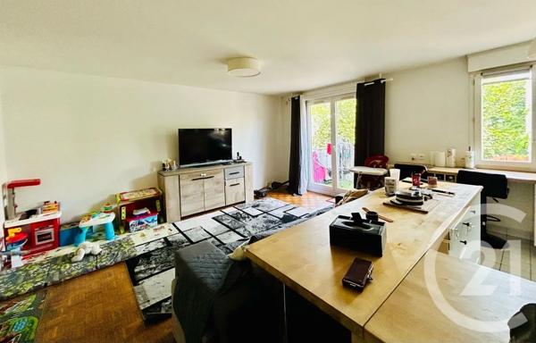 Appartement F3 à vendre  3 pièces - 67,37 m 2   L HAY LES ROSES  - 94