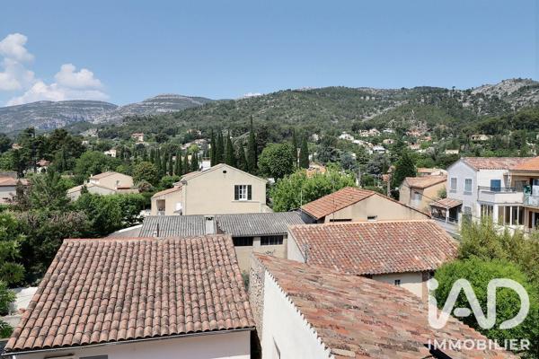 Appartement à vendre 3 pièces 52 m² Roquevaire