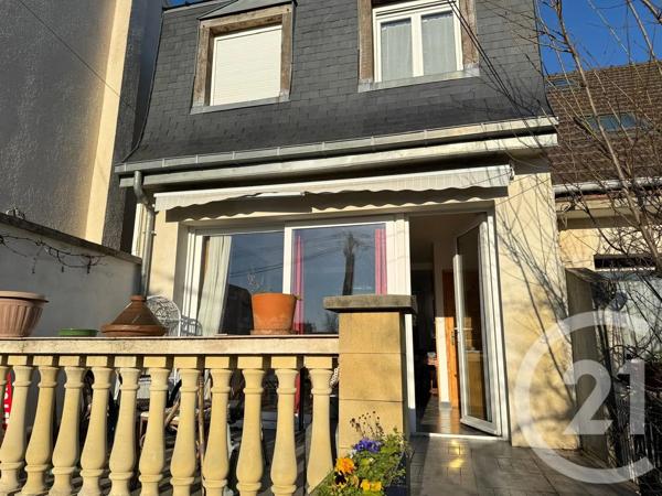 Maison à vendre  4 pièces - 53 m 2   FONTENAY SOUS BOIS  - 94
