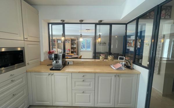 Maison à vendre    6 pièces •  Vedène