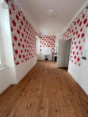 Achat - Appartement Thiers 63300 8 pièces 208 m 2 630 m 2