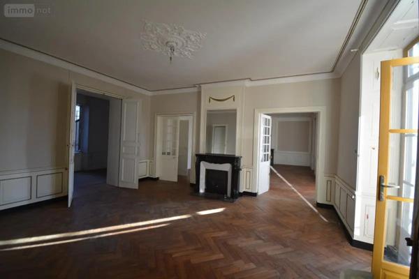 Achat - Appartement Thiers 63300 8 pièces 208 m 2 630 m 2