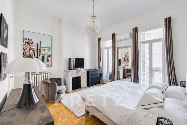 Castellane - élégant appartement de 146m2 bourgeois avec 2 balcons