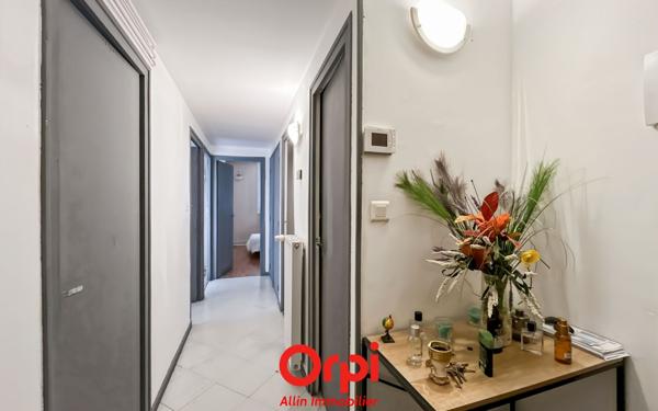Appartement à vendre    3 pièces • 53,81 m2 Montluçon