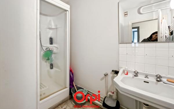 Appartement à vendre    3 pièces • 53,81 m2 Montluçon