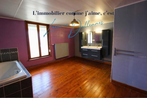 Grande Maison Familiale de 5 chambres avec Jardin et Garage à Raismes, Quartier Vicoigne, 167m2