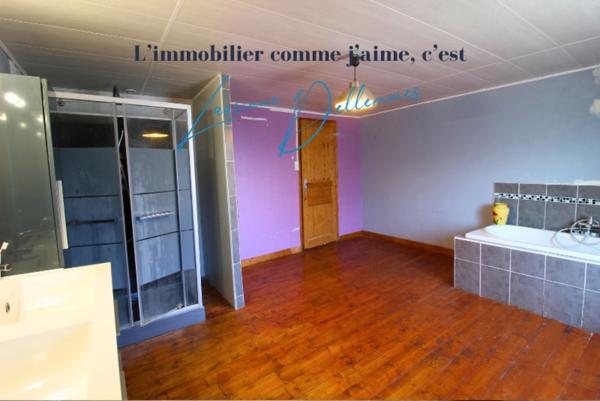 Grande Maison Familiale de 5 chambres avec Jardin et Garage à Raismes, Quartier Vicoigne, 167m2