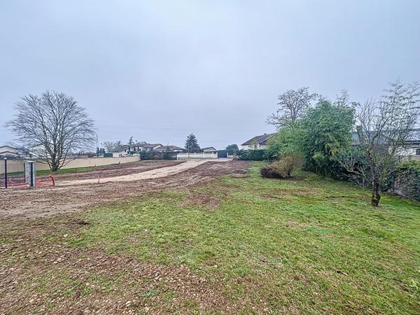 TERRAIN VIABILISE SAINT VULBAS IDEALEMENT SITUEE