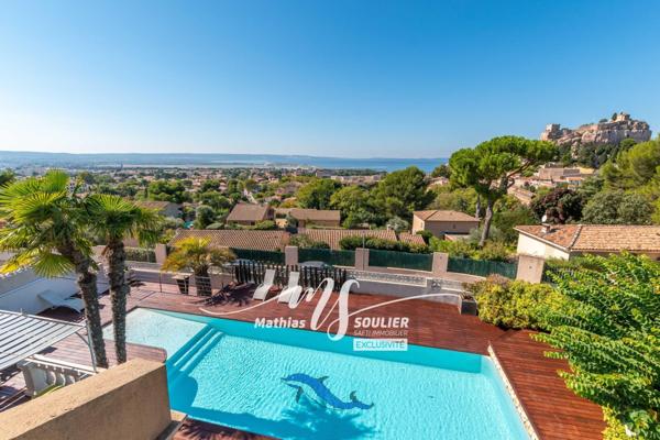 Villa de 215 m² avec magnifique vue et piscine