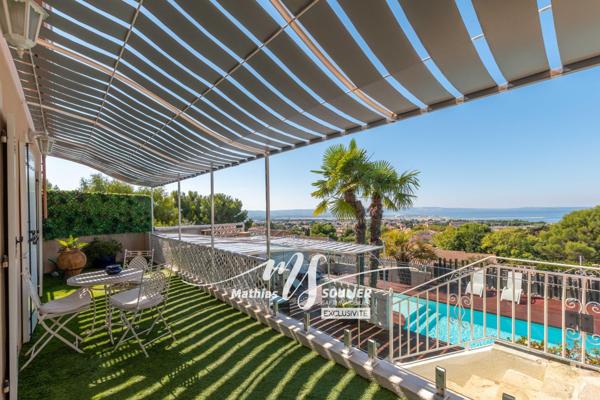 Villa de 215 m² avec magnifique vue et piscine