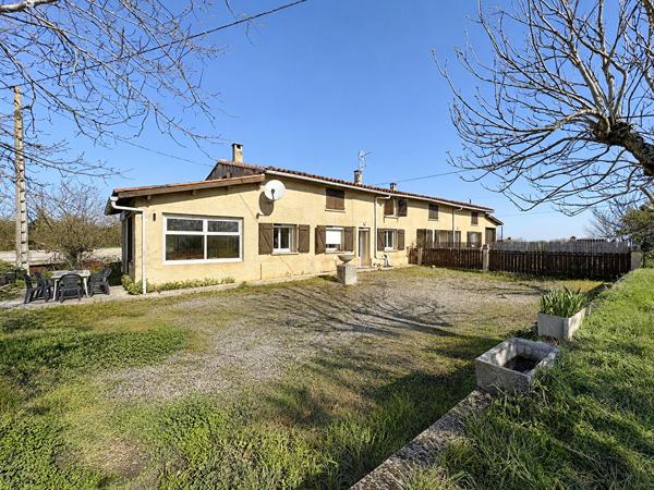 MERVILLE - ENSEMBLE IMMOBILIER DE 198 M² HABITABLES SUR UNE PARCELLE DE 2832 m² , Merville