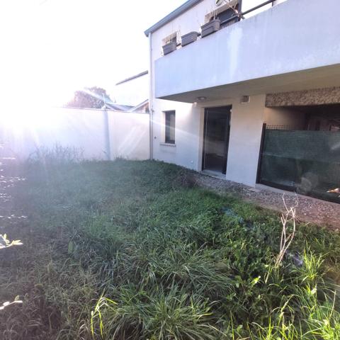 SAINT AGNE : T1 AVEC BEAU JARDIN