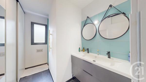 Maison à vendre  5 pièces - 159 m 2   MOUGUERRE  - 64