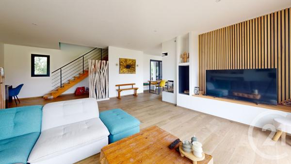 Maison à vendre  5 pièces - 159 m 2   MOUGUERRE  - 64