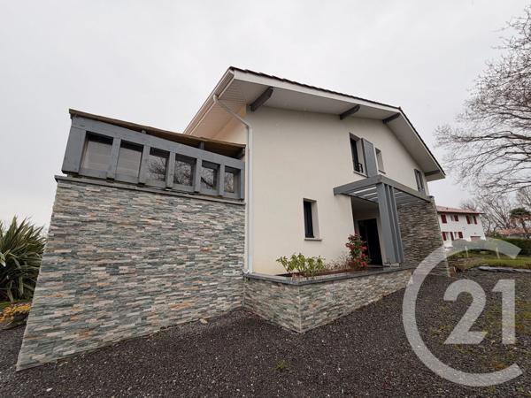 Maison à vendre  5 pièces - 159 m 2   MOUGUERRE  - 64