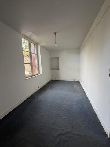 À vendre - Maison ancienne, 2 pièces située à Veigné (37250)