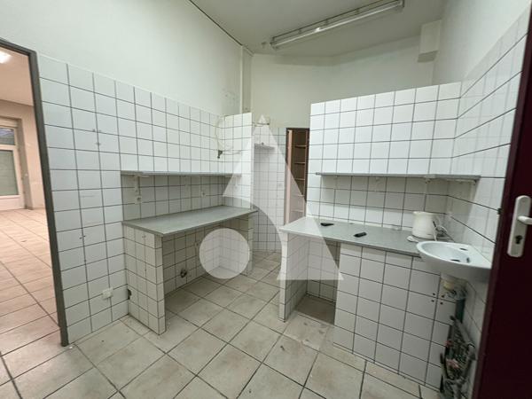Local commercial 82.53 m2