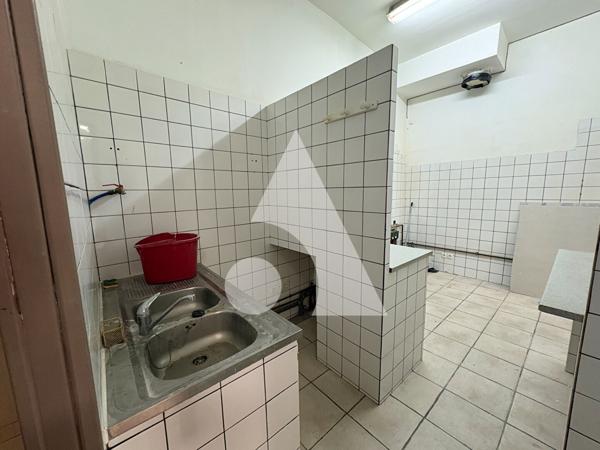 Local commercial 82.53 m2