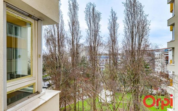 Appartement à vendre    3 pièces • 65,81 m2 Saint-Denis