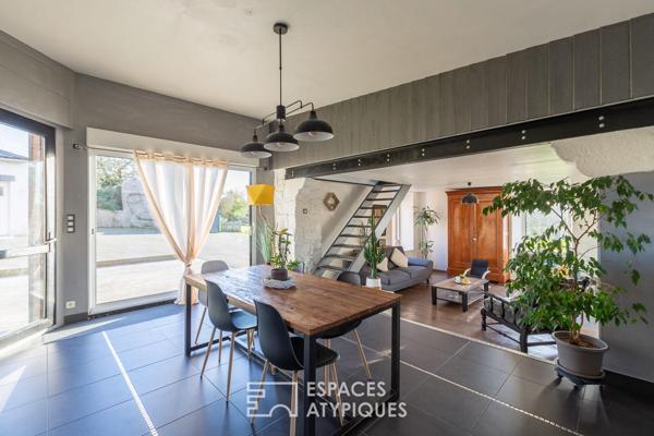 Charmante maison en pierre et son extension bois