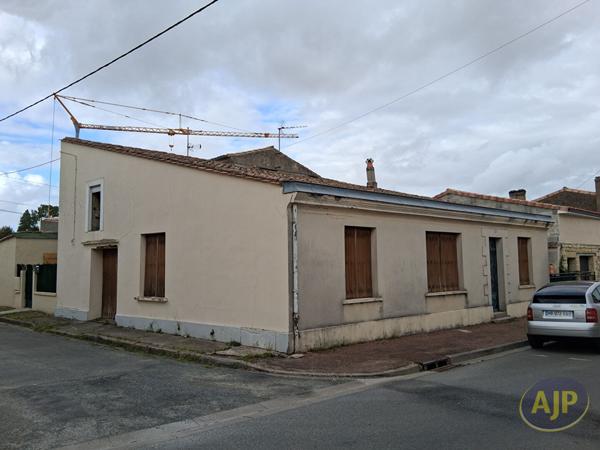 Vente maison Pauillac : 95 000 € - AJP Pauillac Immobilier