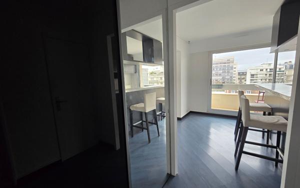 Appartement à louer    2 pièces • 47,10 m2 Paris 14