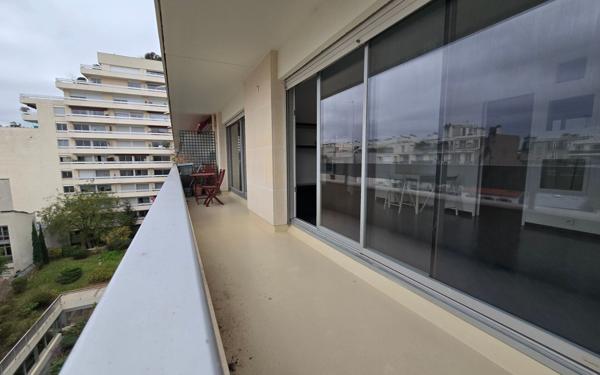 Appartement à louer    2 pièces • 47,10 m2 Paris 14