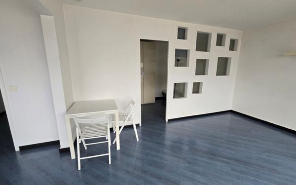 Appartement à louer    2 pièces • 47,10 m2 Paris 14