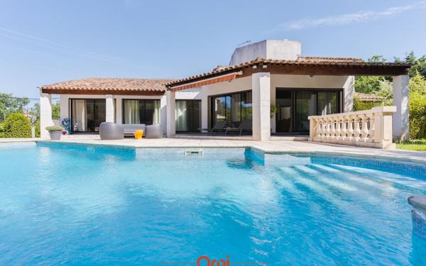 Maison à vendre    6 pièces • 223 m2 Allauch