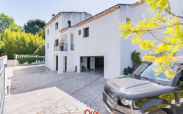 Maison à vendre    6 pièces • 223 m2 Allauch