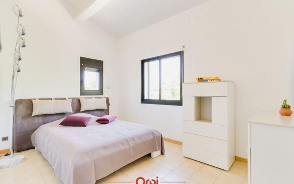 Maison à vendre    6 pièces • 223 m2 Allauch